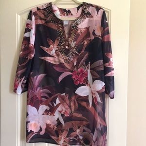 NWT Chico’s embellished tunic/swim cover. Beautiful colors. Sz 1 (8/10)